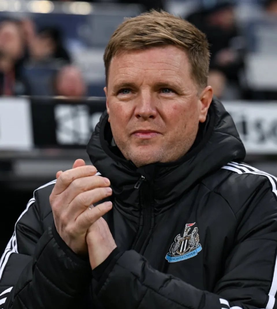 关于纽卡斯尔签下新后卫，强化防线的信息