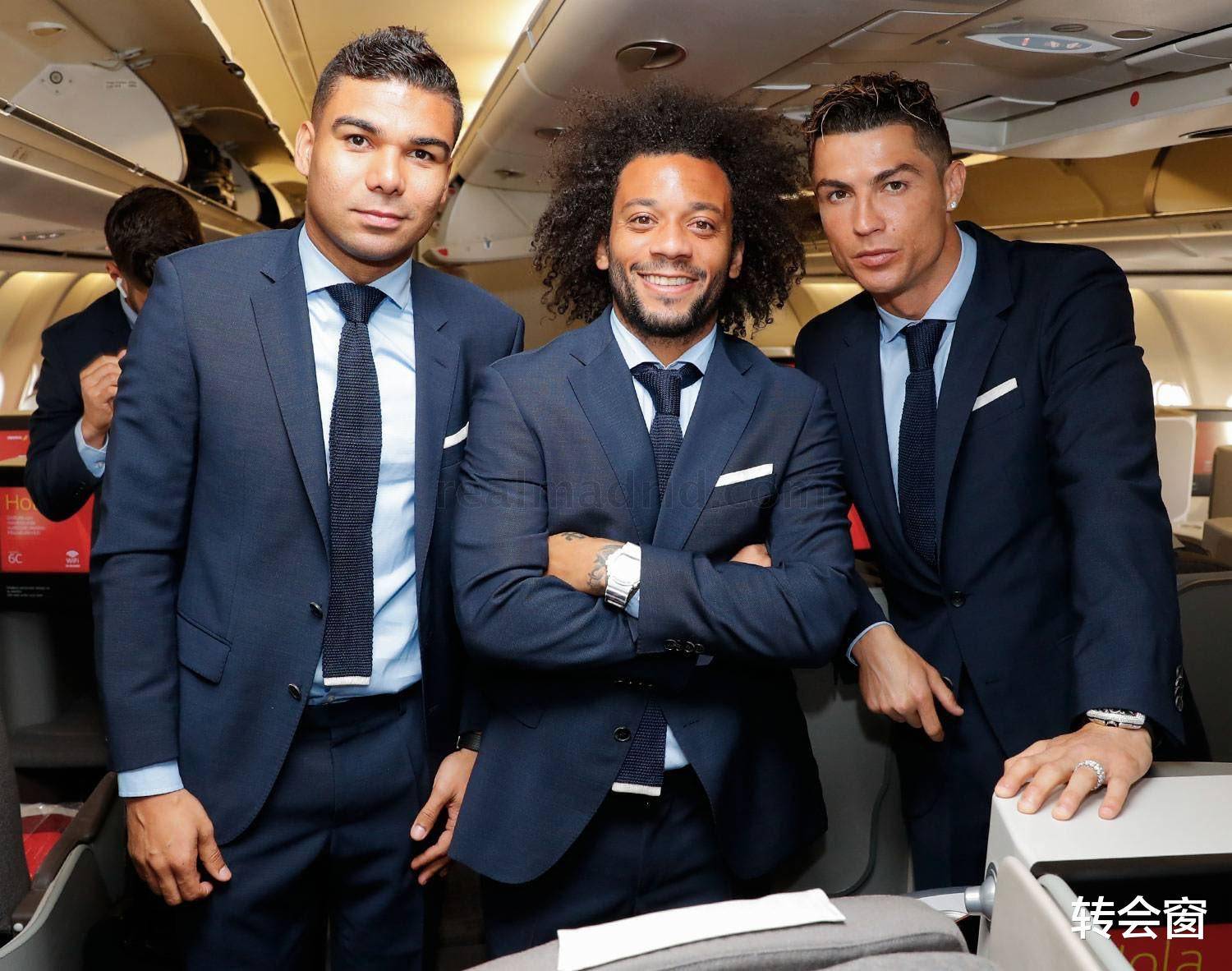 包含欧洲主流足球媒体揭秘球员私生活，引发热议的词条