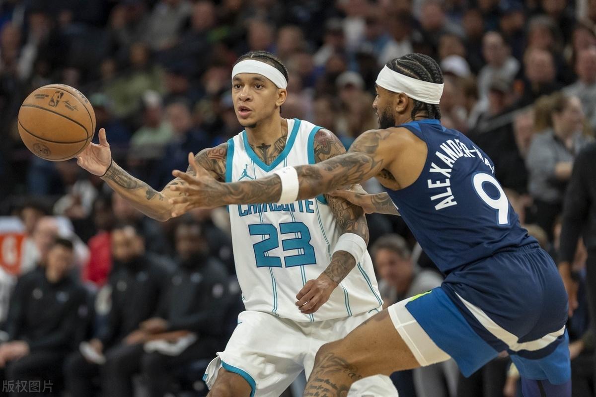 黄蜂击败活塞，豪取连胜的简单介绍