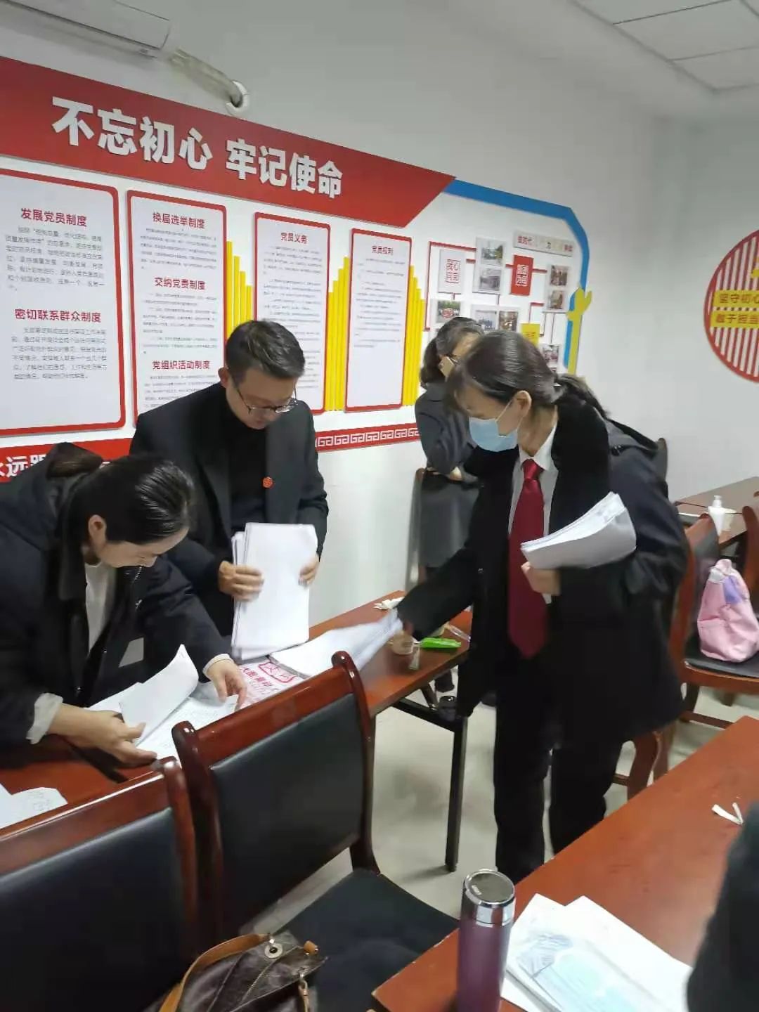 传闻球队存在内斗，管理团队加强内部调解的简单介绍