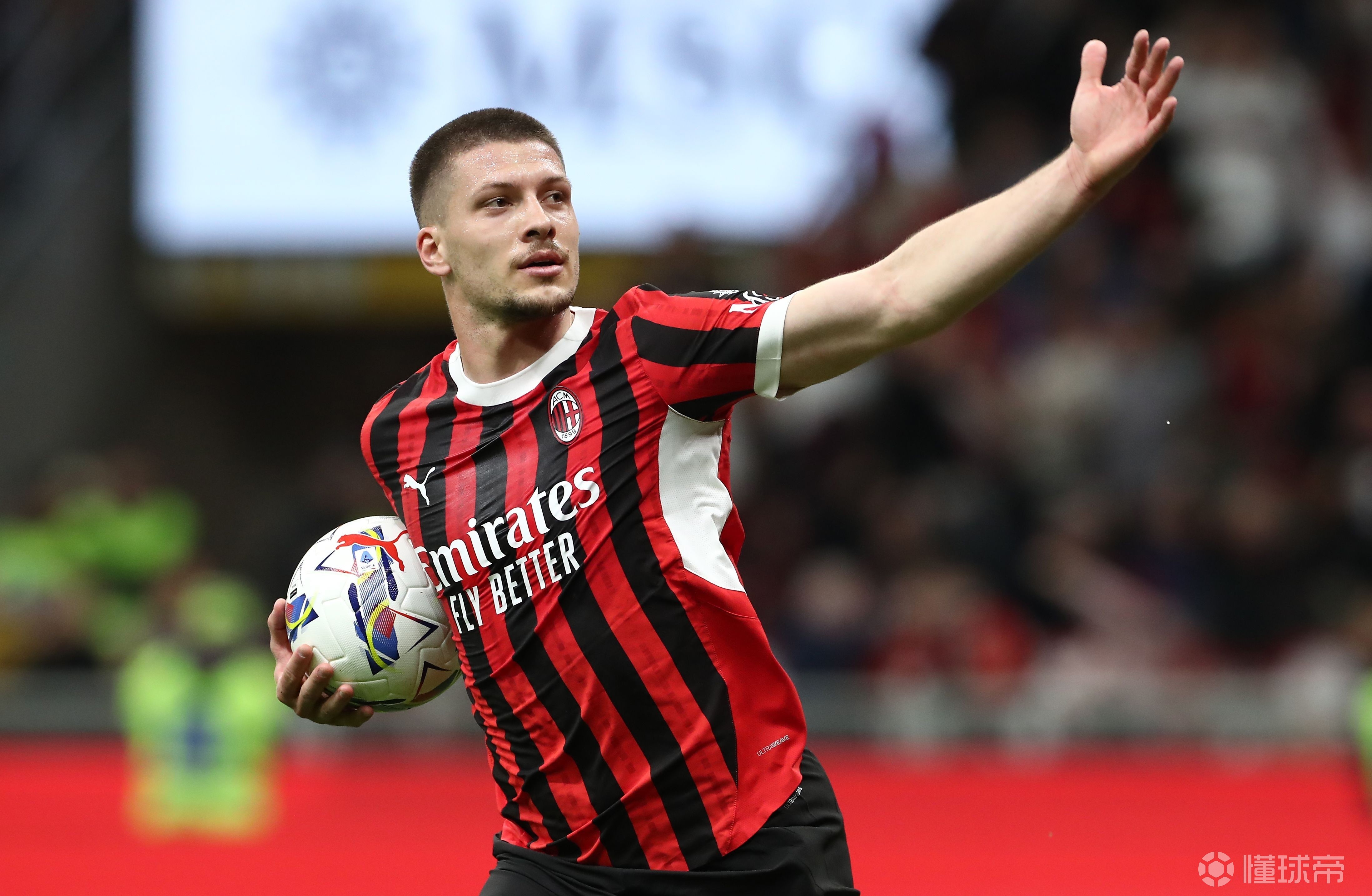 米兰体育平台-约维奇可能成为胜利的关键