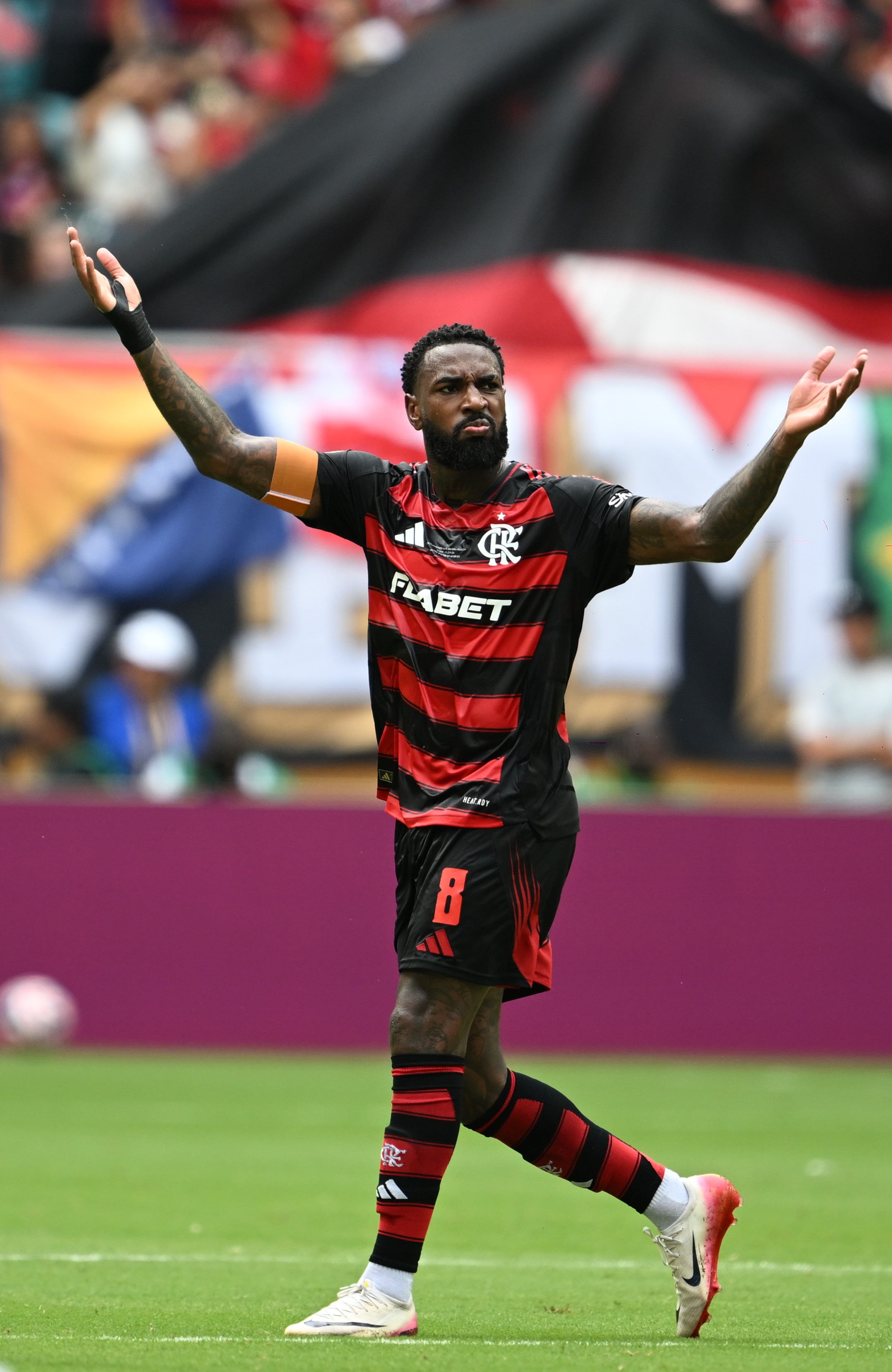 米兰体育平台-拜仁零失球保持不败，完美晋级下一轮的简单介绍